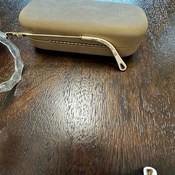 Chloe Rosie Cream And Gold Gradient Gray CE160S Round Sunglasses - Picture 4 of 7